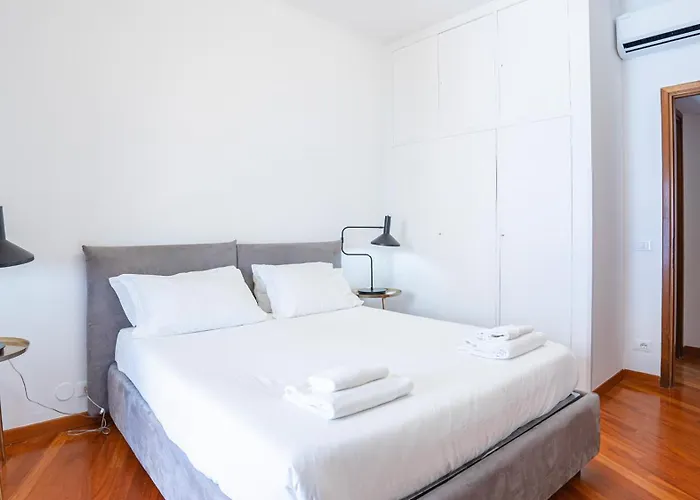 Piazza Navona Elegant And Central Three-Room Apt