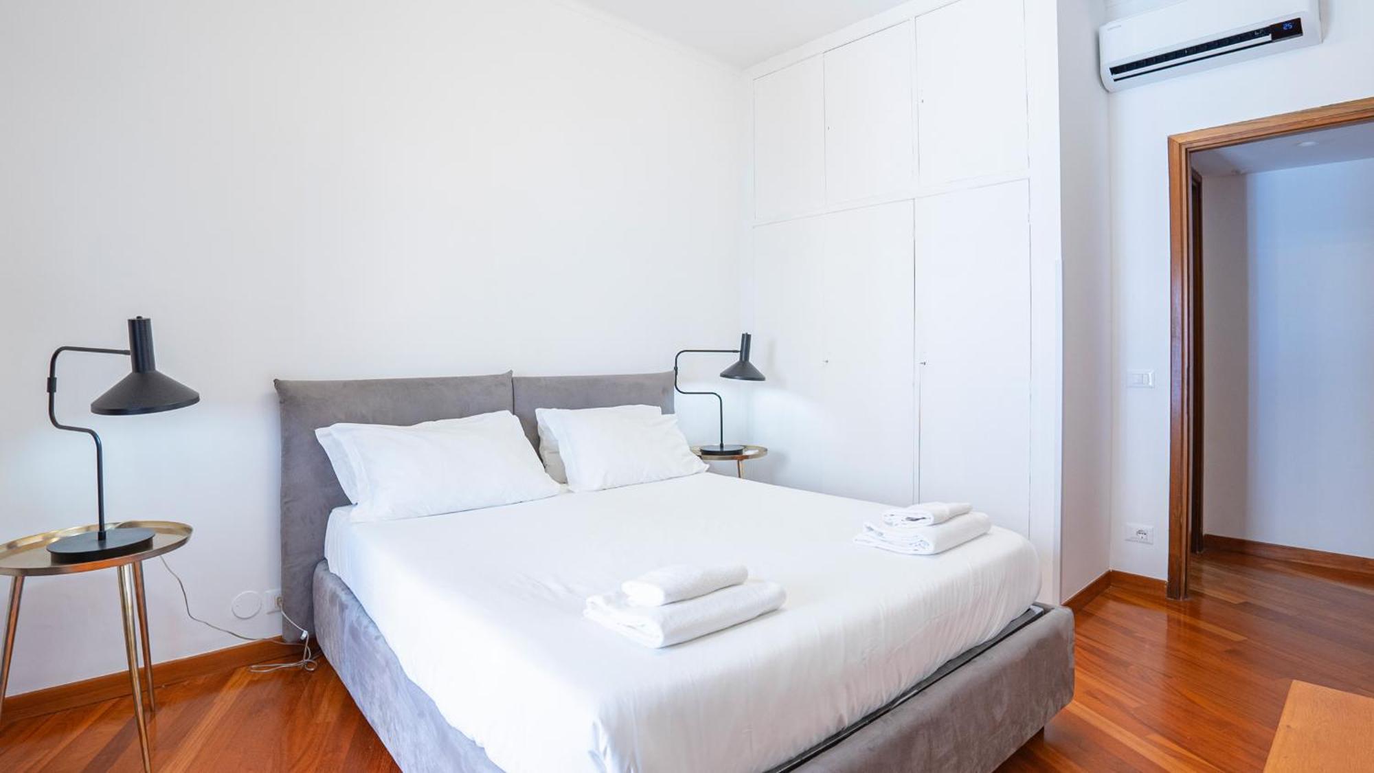 Piazza Navona Elegant And Three-room Rome