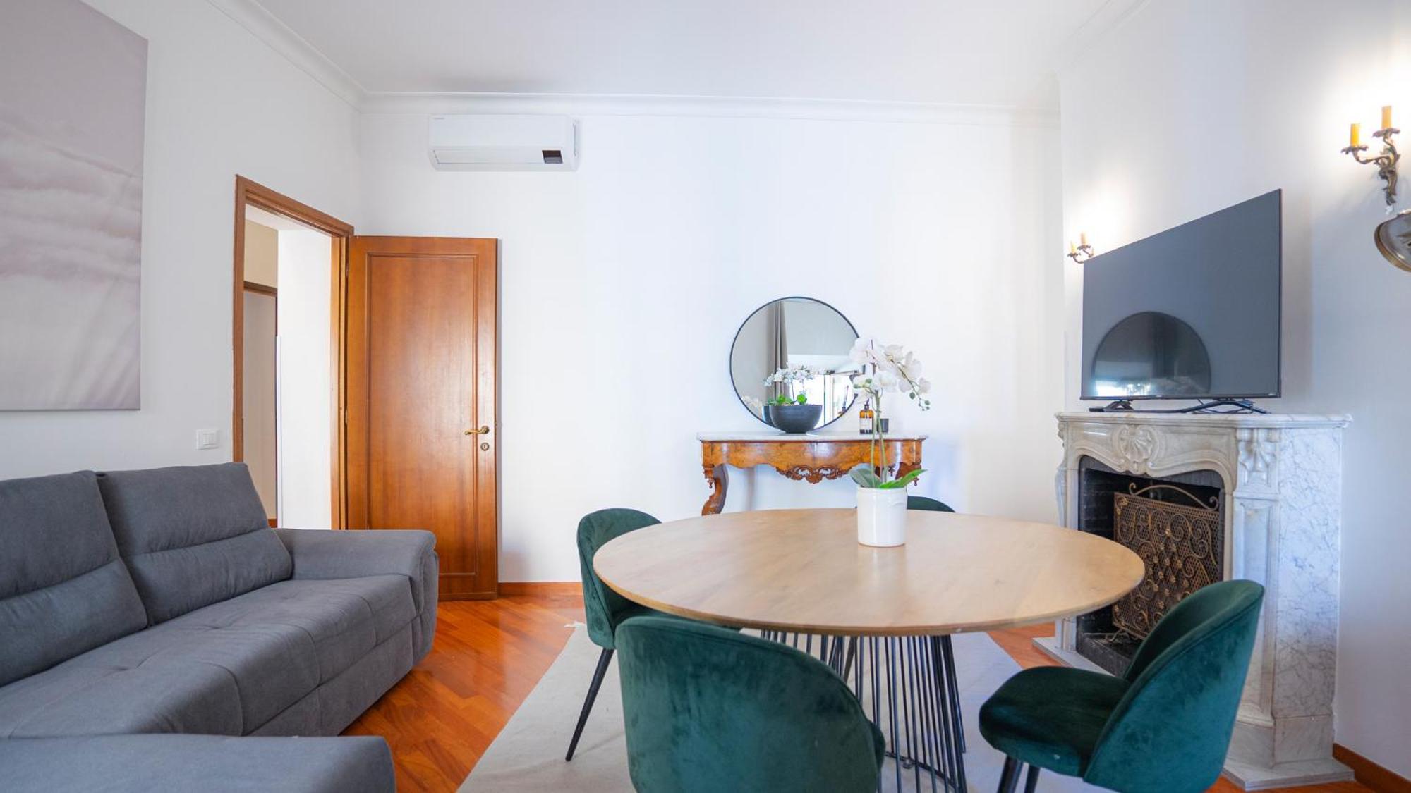 Piazza Navona Elegant And Three-room *